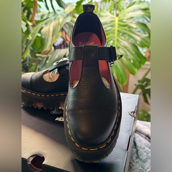 Doc Marten x Lazy Oaf Bethlan Lo - Picture 2 of 11